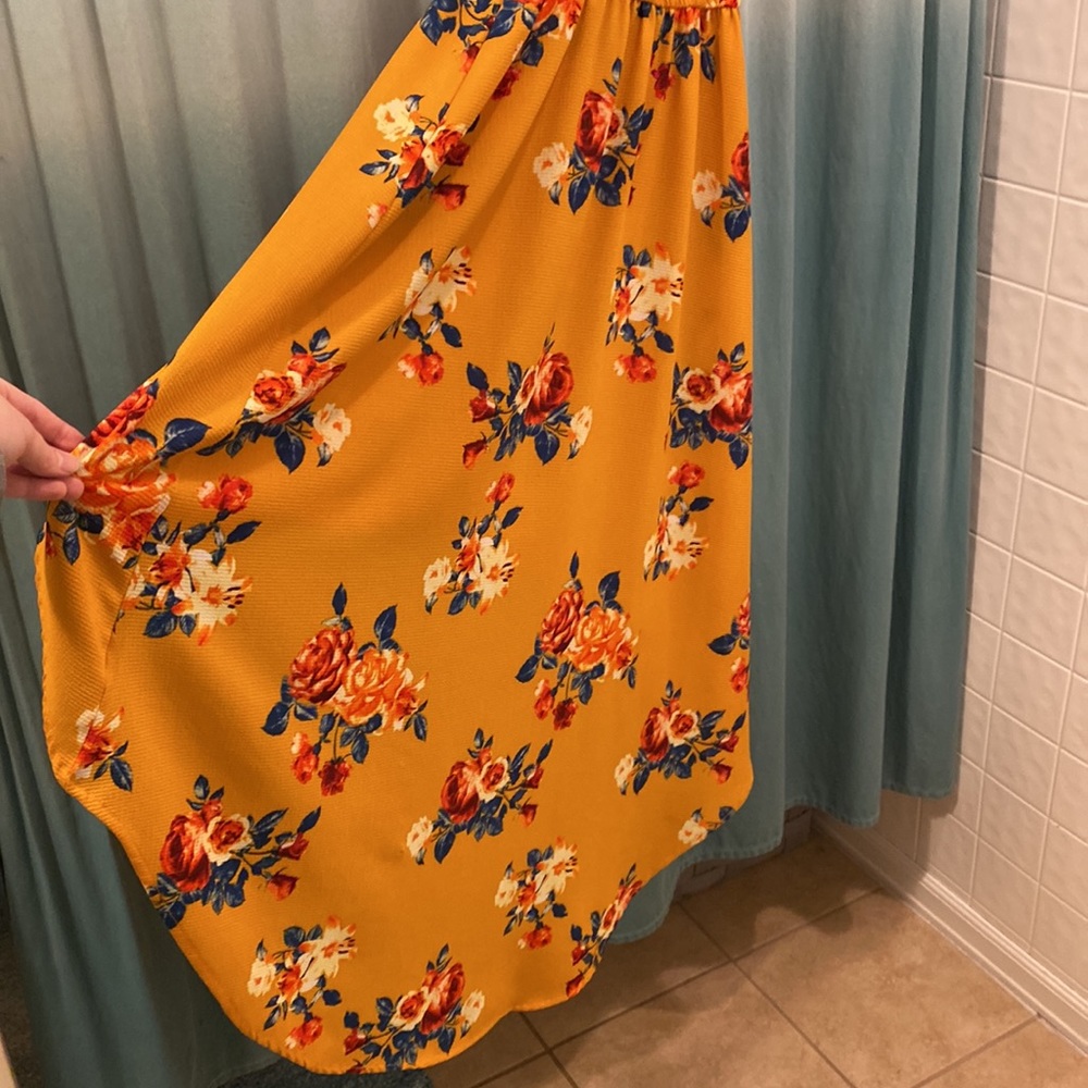 Beautiful Golden Yellow Summer Floral Dress - Picture 8 of 9